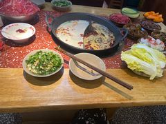 -赵美丽·重庆社区火锅·直营店(火车东站·中豪国际店)