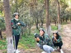 -亲兄弟真人CS团建拓展基地