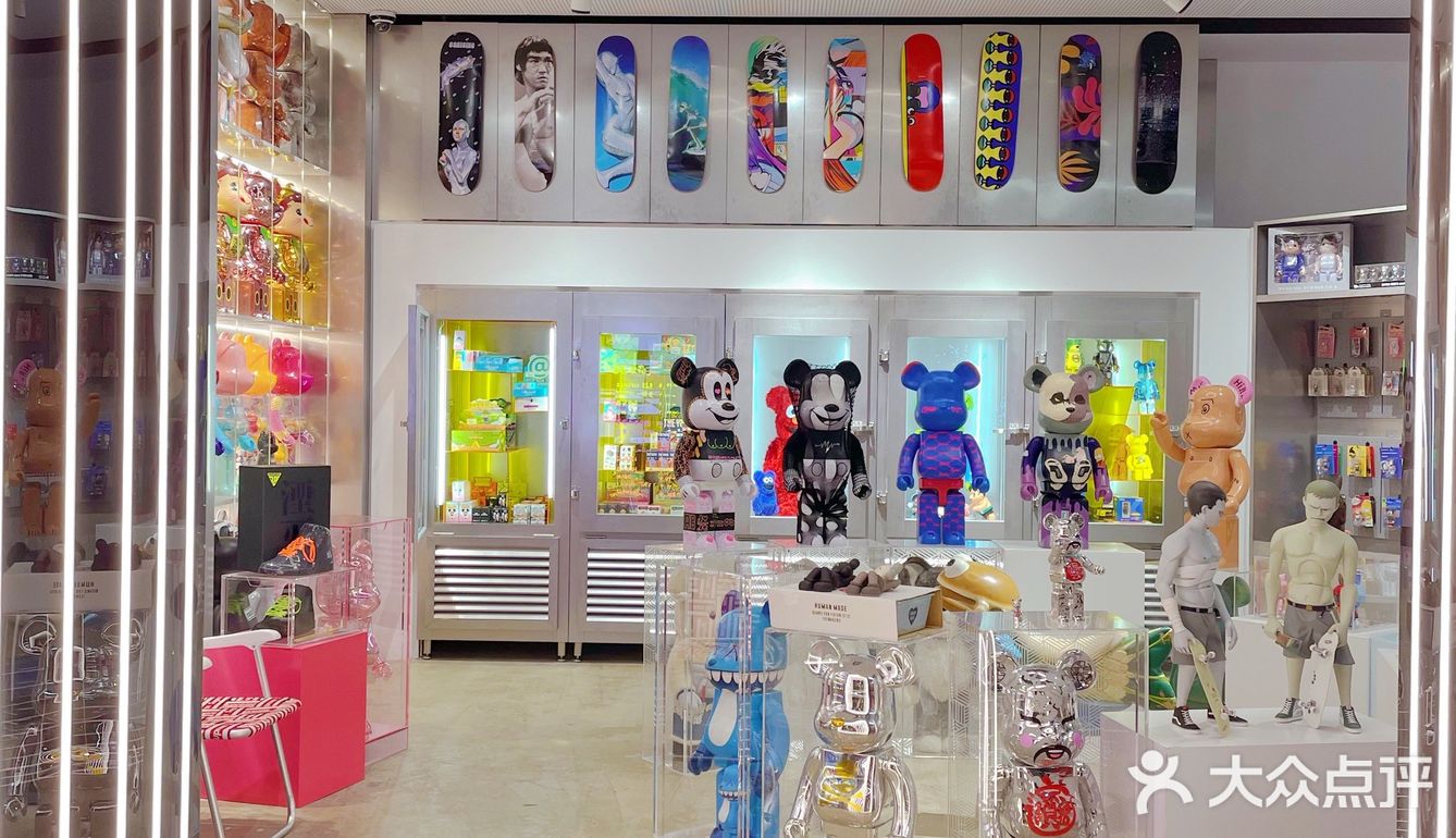 魔都探店 |上海最大的潮玩咖啡店