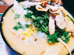 浓汤鱼汁小锅米线-肥汁米蘭香港米线(宁波路总店)
