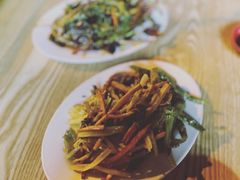 -雷祖芳老妈蹄花店