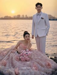 -雪中彩影婚纱摄影·微光艺术中心