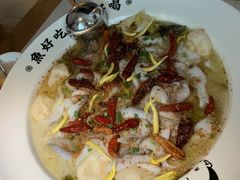 招牌老坛酸菜鱼-江渔儿酸菜鱼·拔草餐厅(虎门君乐汇店)