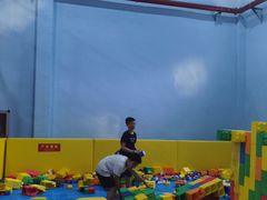 -嘿哟动霸CHUA·新潮玩运动娱乐中心·蹦床滑冰团建乐园