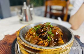 Lingkeng Ge Special Braised Goose