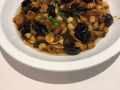 香菇黄焖鸡-渝信川菜(工体店)