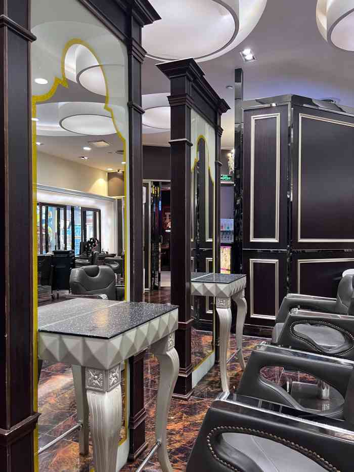 八佰伴8008星级形象店(富力海珠城广场店)