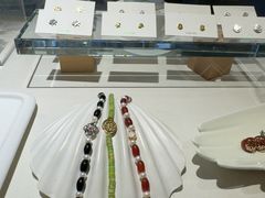 -LADY FAFA(巨鹿路陕西南路路口店)