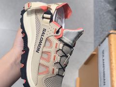 -SALOMON萨洛蒙(青岛海信店)