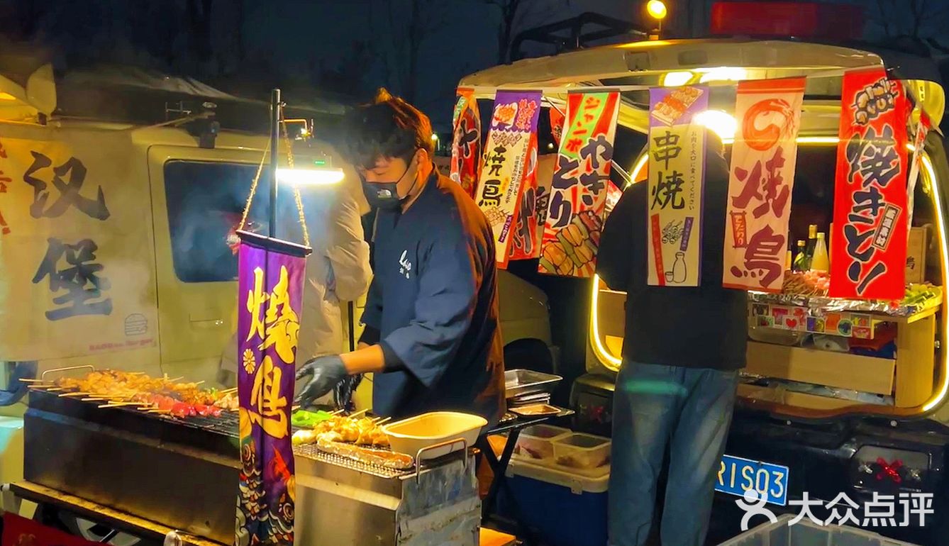 郑州车尾箱烧鸟摊｜一串入魂