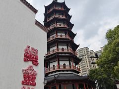 -绳金塔
