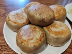 -清真吴记门钉肉饼·喜多利