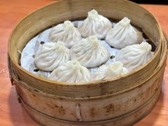 -莱莱小笼·乔艾