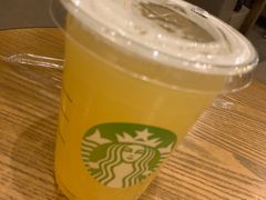 -星巴克(宝山万达店)