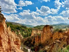 -彩色沙林风景区