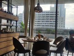 靠窗位-荣小馆(椒江青悦城店)