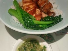 -新大咀港式茶餐厅(宝山万达店)