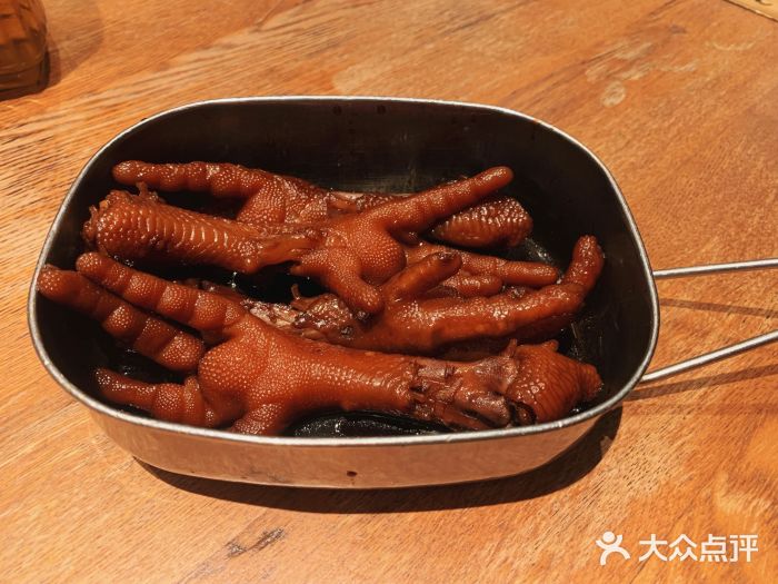 弄堂里· 江南名肴(西湖龙井路店)弄堂里的卤鸡爪图片