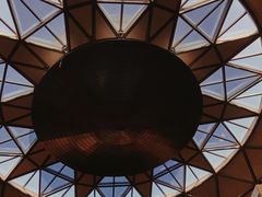 -上海滴水湖皇冠假日酒店