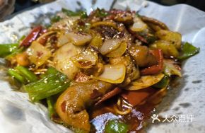 Glutinous Rice Duck Feet and Pork Trotters