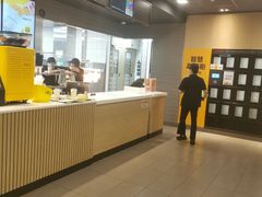 -麦当劳(轻轨曹杨路店)