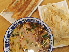 -八百里牛肉汤(盖饭·锅贴·万象城店)