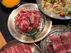 -韩烧牛中牛·甄选黑牛烤肉(黑金店)
