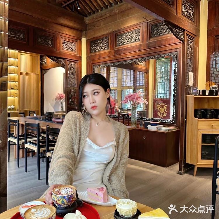 来北京，总要在颐和园喝杯宫廷下午茶吧🍵