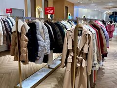 -百年港湾奥特莱斯(香炉礁店)