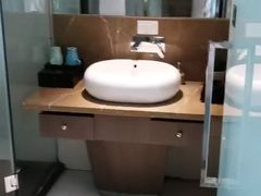 -天港漫非酒店(宁波火车站联丰地铁站店)