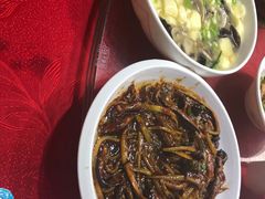 -侬佳蒸菜馆(听潮店)