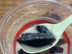 -八婆婆烧仙草(中山路店)