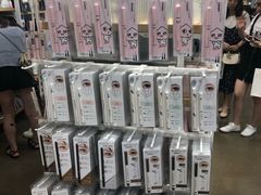 -名创优品(江南新地店)