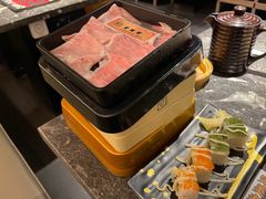 -牛YO寿喜烧·铁板烧和牛火锅自助(市府恒隆店)