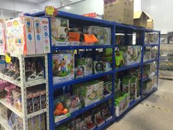 店内环境-逝水玩具折扣店