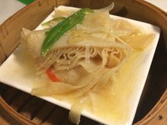 -新大咀港式茶餐厅(宝山万达店)