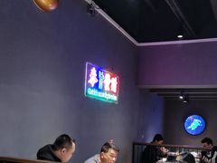 -老街烧烤大排档·地道湖北菜·龙虾馆(汉口火车站店)