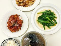-鲸励母婴月嫂(望京店)
