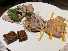 -穹六人间 people 6(岳阳路店)