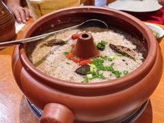 汽锅菌子肉饼-老滇山寨•云南特色菜•地方菜•民族风情歌舞表演(金碧店)