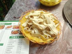 -江湖亮亮大排档(武汉总店)