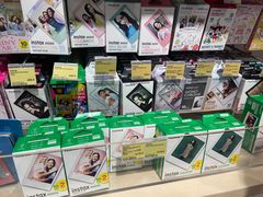 -LOG-ON(海港城店)