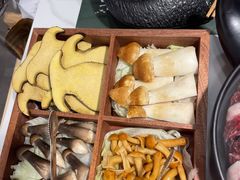 -椰子湾·海南火锅·糟粕醋·椰子鸡(正大广场店)