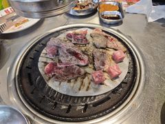 -哈哈碳都·牛肋条无限自助烤肉(台江万达店)