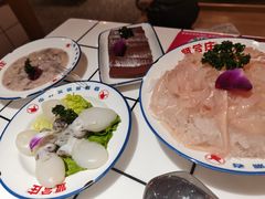 -贤合庄卤味火锅(安吉万达店)