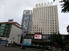 -广西锦华大酒店(南宁朝阳广场地铁站区政府店)