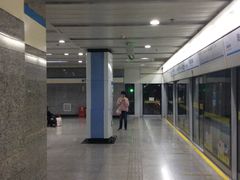 -陆家浜路(地铁站)