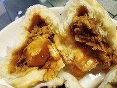 咸蛋黄超人包-老陶包子铺(南大西南村店)