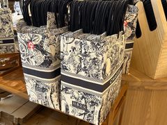 -霸王茶姬(常熟印象城店)