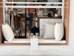 -Line 咖啡(石厦花园店)